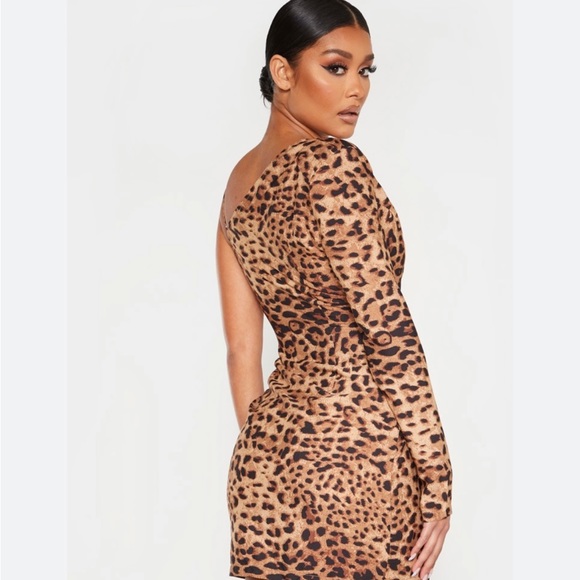 PRETTYLITTLETHING DRESS - Picture 4 of 14